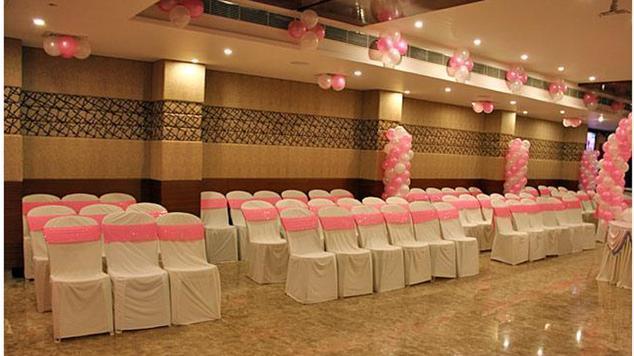 Grand Thakar Hotel Rajkot Luaran gambar